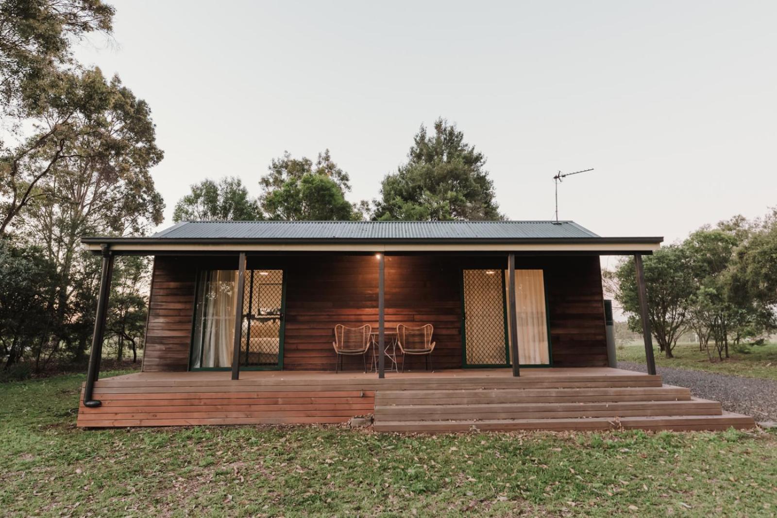 Cabins At Lovedale Wedding Chapel Ngoại thất bức ảnh